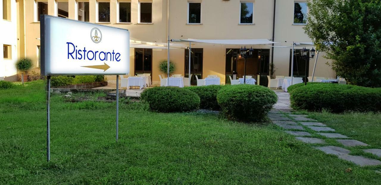 Hotel Terme Di Castel San Pietro 카스텔산피에트로테르메 외부 사진